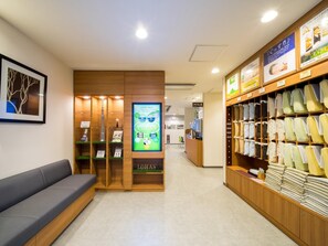 Reception - Super Hotel Tokyo Kameido (Tokyo)