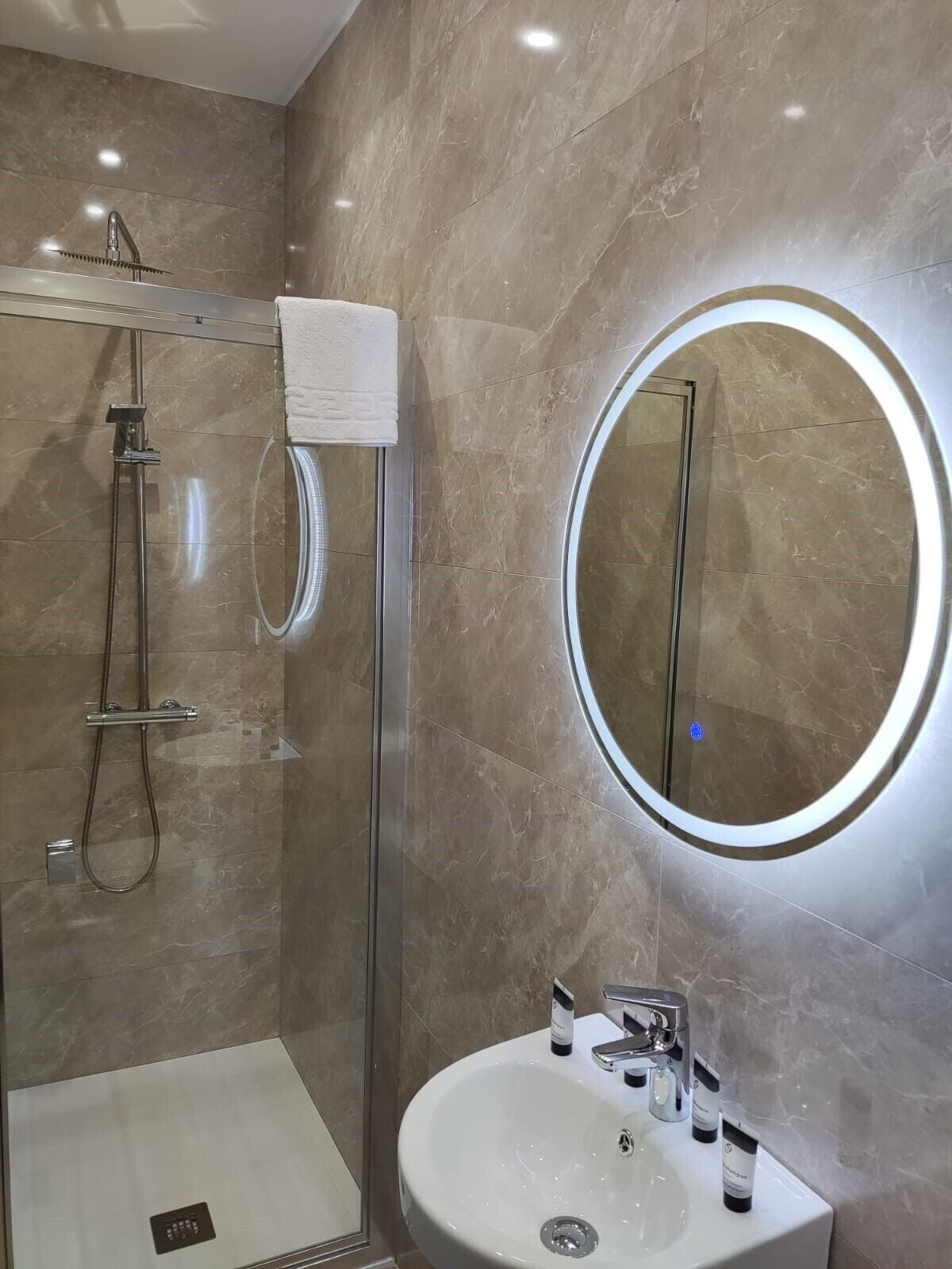 double or twin room, city view | bathroom | free toiletries, hair dryer, towels