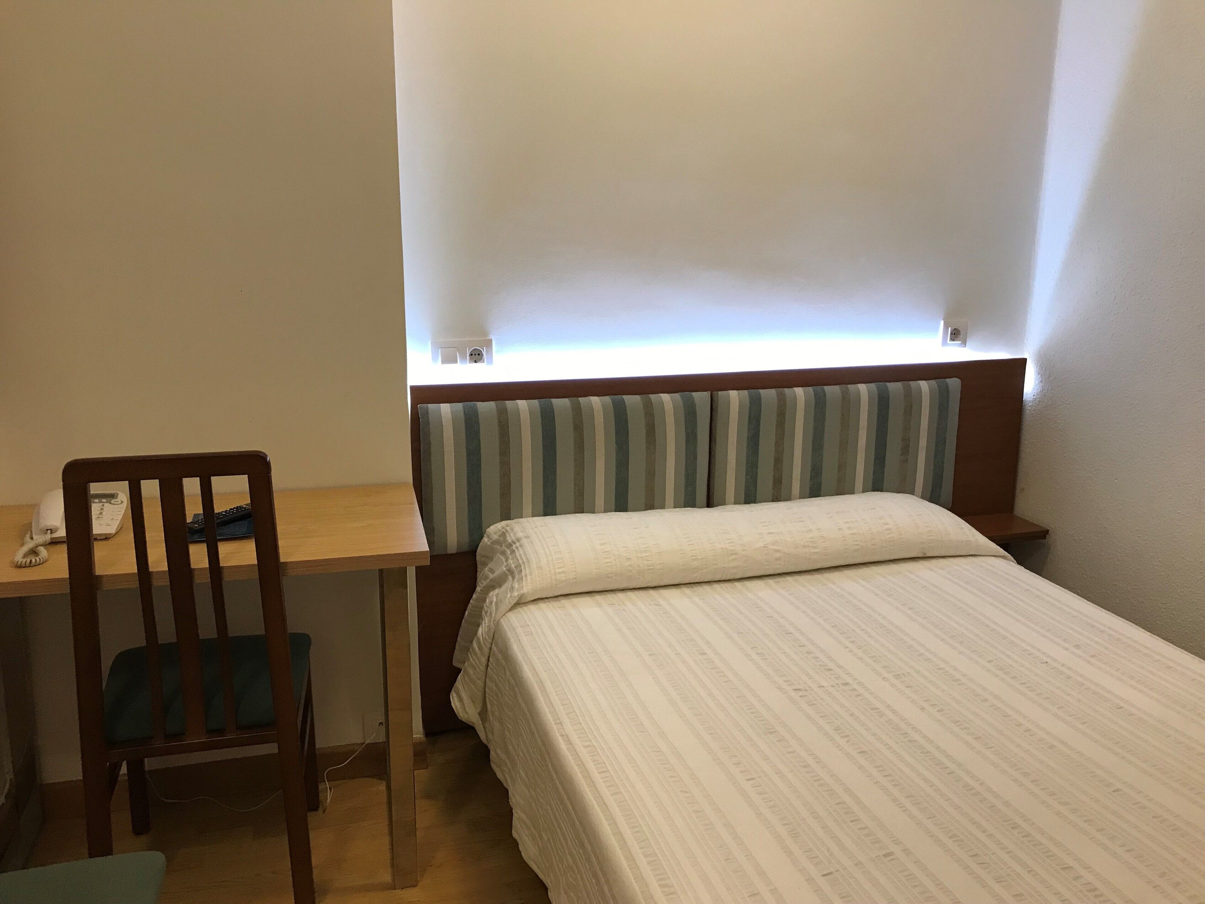 down duvets, individually decorated, individually furnished, desk