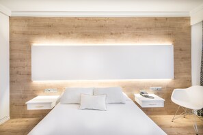 Premium bedding, desk, soundproofing, iron/ironing board - Hotel Sansi Park (Lleida)