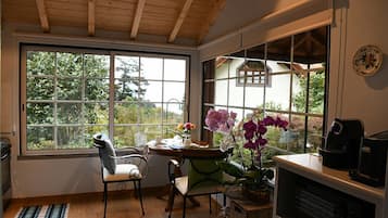 Deluxe Chalet, 1 Bedroom, Garden View (Camelia) | Living area
