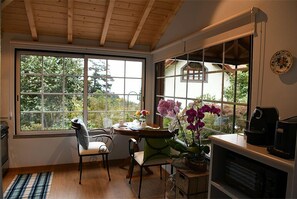 Deluxe Chalet, 1 Bedroom, Garden View (Camelia) | Living area
