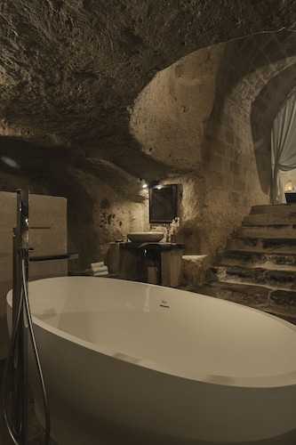 Aque Cave - Le Grotte del Caveoso