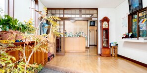 Interior entrance - Pension Setsurin (Sapporo)