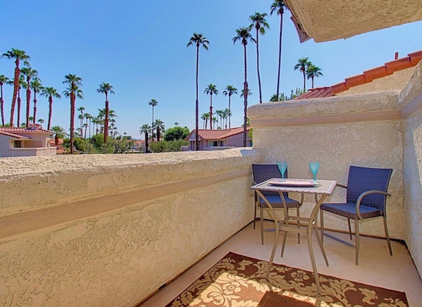 Villa (2 Bedrooms) | Balkong