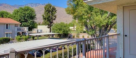 Villa (2 Bedrooms) | Balcone