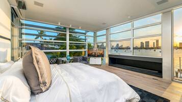 6 bedrooms