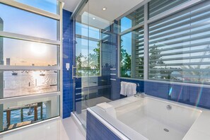 Bathroom - Villa Anastasia (Miami Beach)