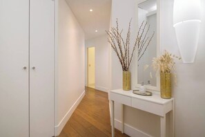 Interior - Riverside Apt with Balcony & Notre Dame Views (Paris)