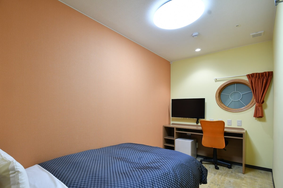 Semi Suite Twin, Non Smoking | 1 bedroom, desk, free WiFi
