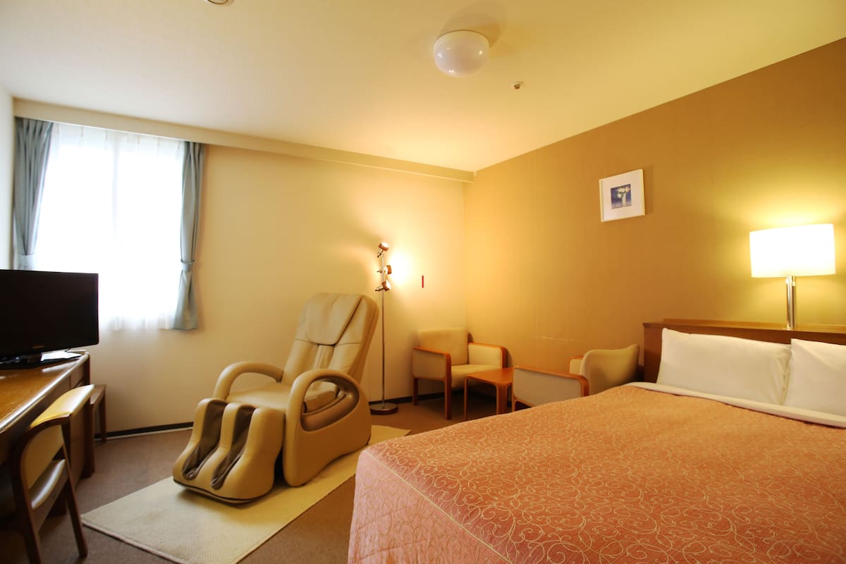 1 bedroom, desk, free WiFi