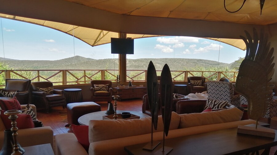 Emayian Luxury Camp