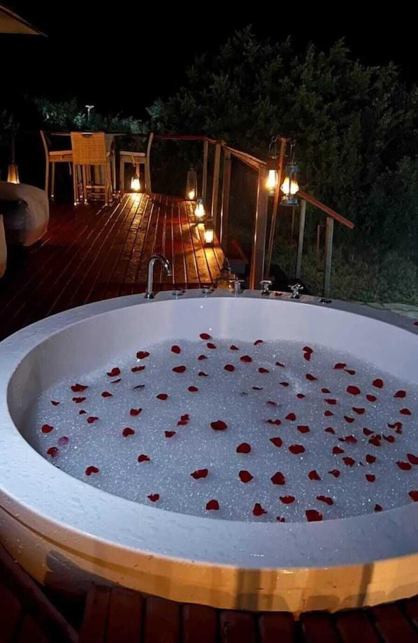 Exterior - Emayian Luxury Camp (Maasai Mara)