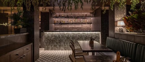 Bar (in der Unterkunft)