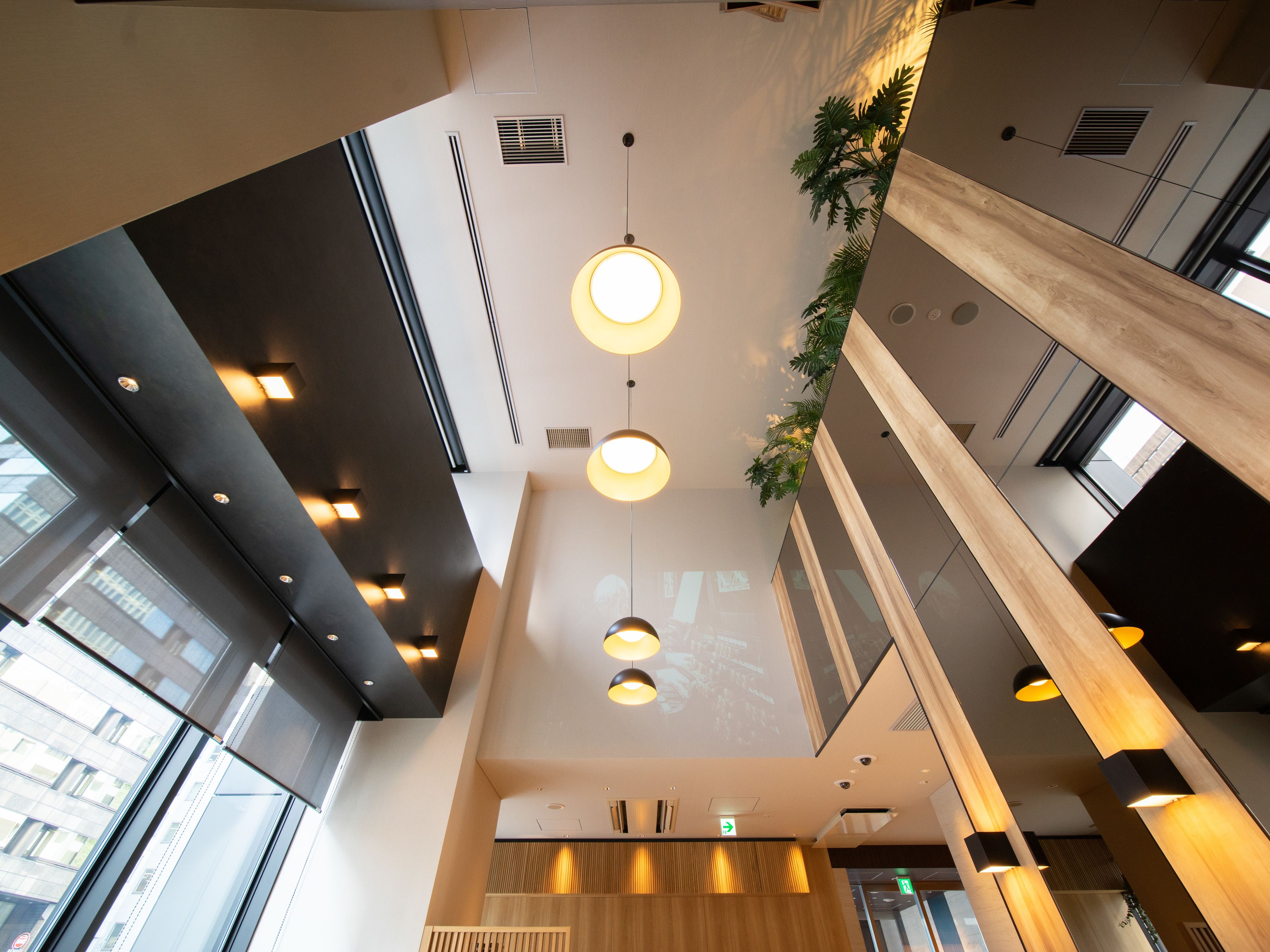 daily buffet breakfast (jpy 1500 per person)