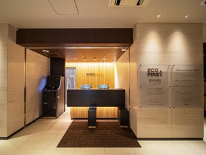 Reception - Super Hotel Tokyo Hamamatsucho (Tokyo)