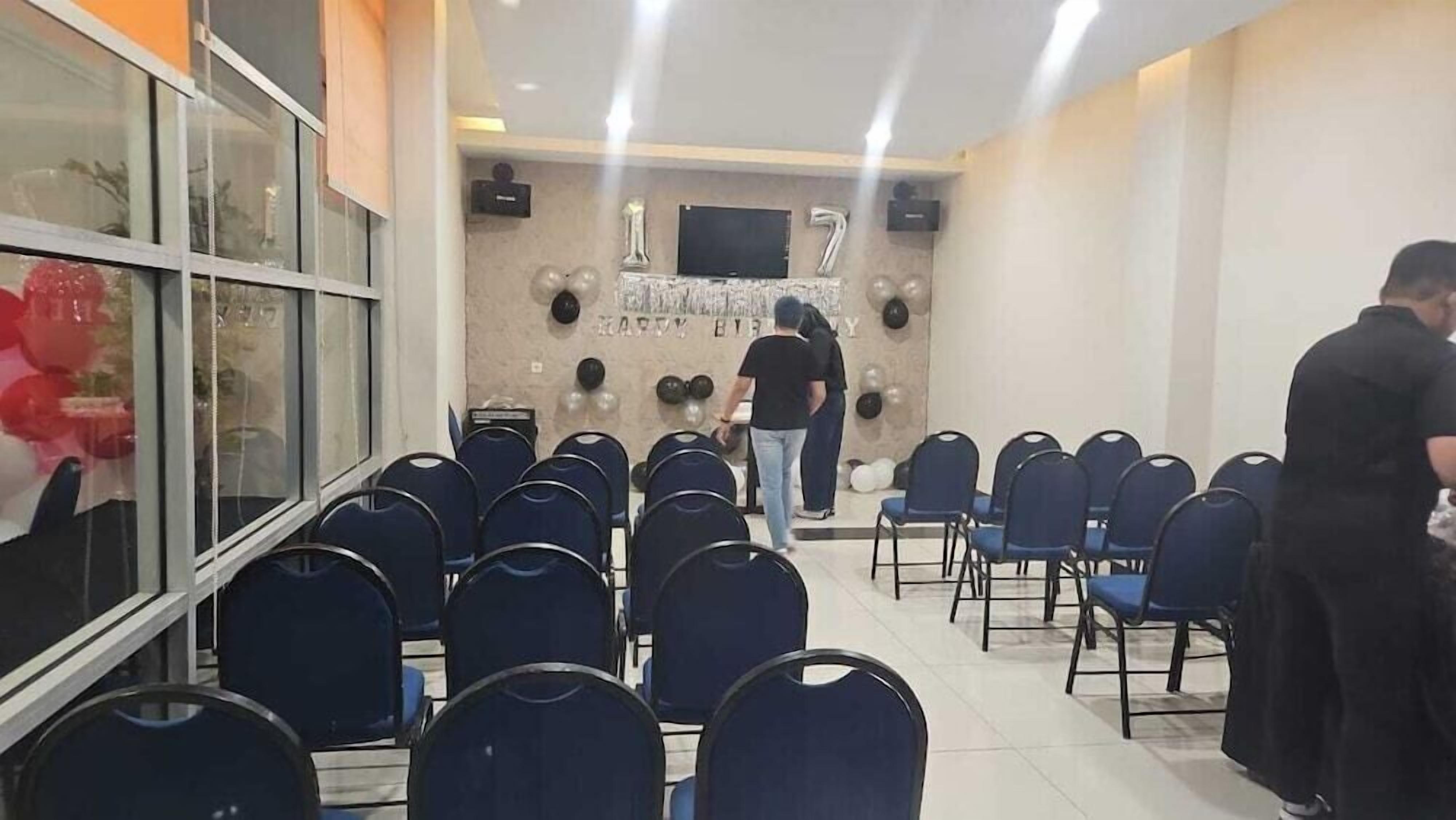 Fasilitas rapat