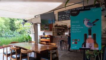 Tempat makan outdoor