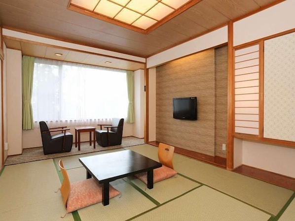Living room - Higashiyama Park Hotel Shinfugetsu (Aizuwakamatsu)
