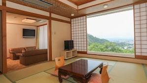 Living room - Higashiyama Park Hotel Shinfugetsu (Aizuwakamatsu)