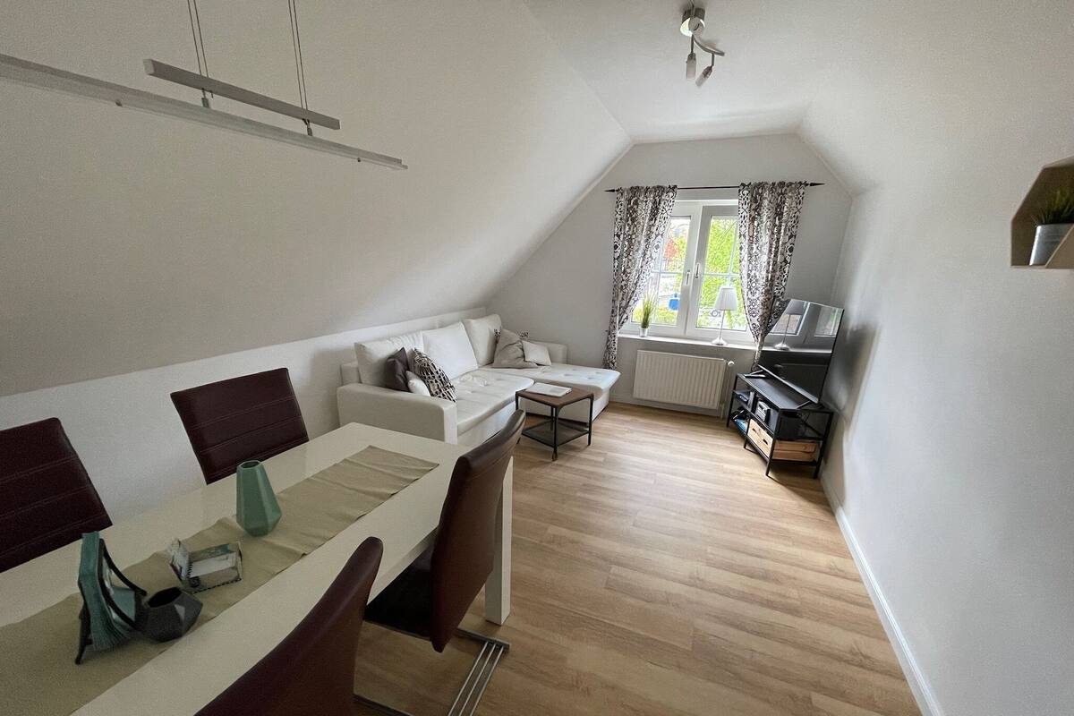 公寓 (Ferienwohnung, incl. 45EUR cleaning) | 獨特裝潢、隨行嬰兒床、折疊床/加床、免費無線上網