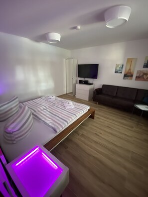 Apartment, Ground Floor (incl. 45EUR cleaning fee) | Living area - Ferienwohnung Kleine Auszeit (Hagenburg)