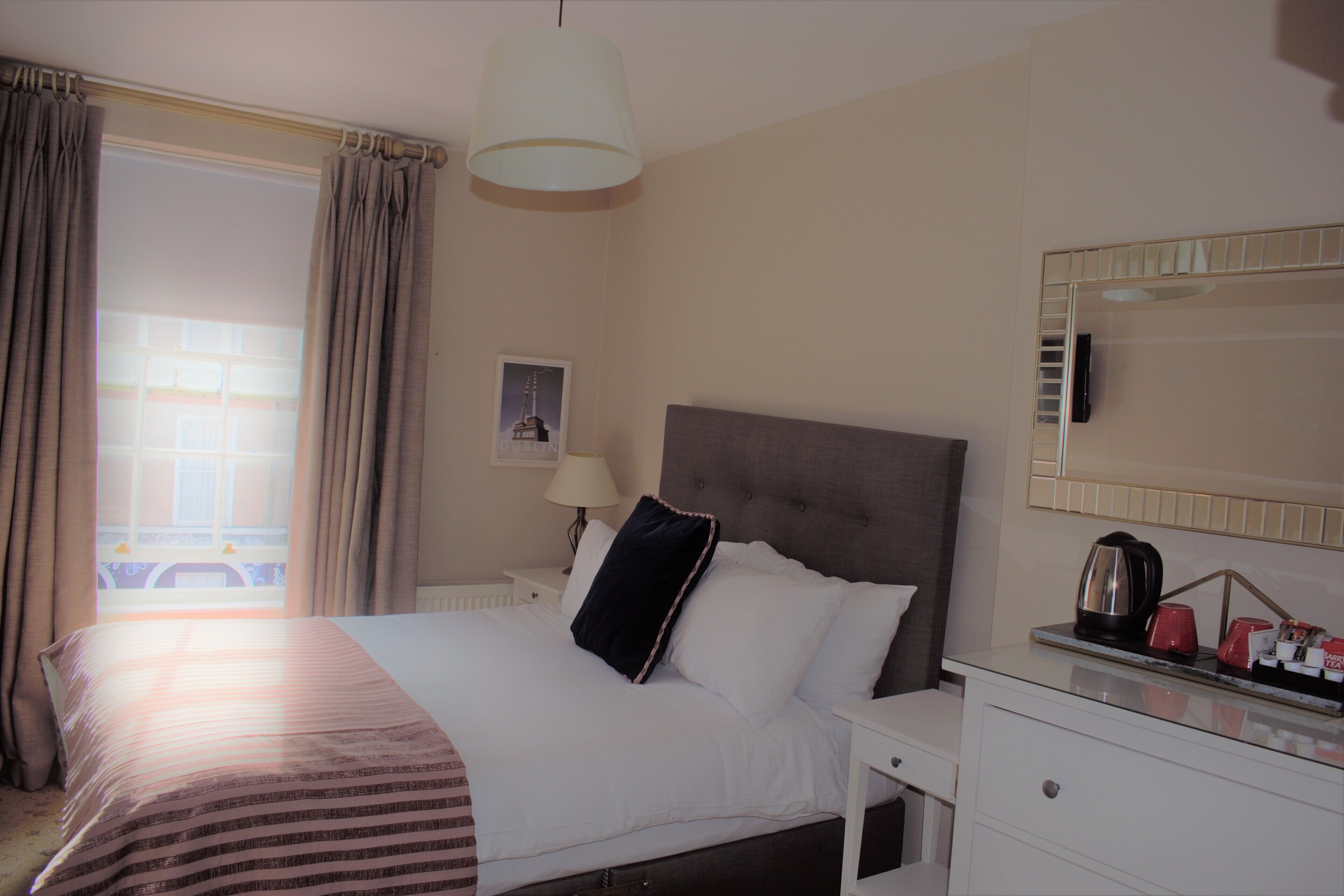 In-room safe, desk, laptop workspace, free WiFi