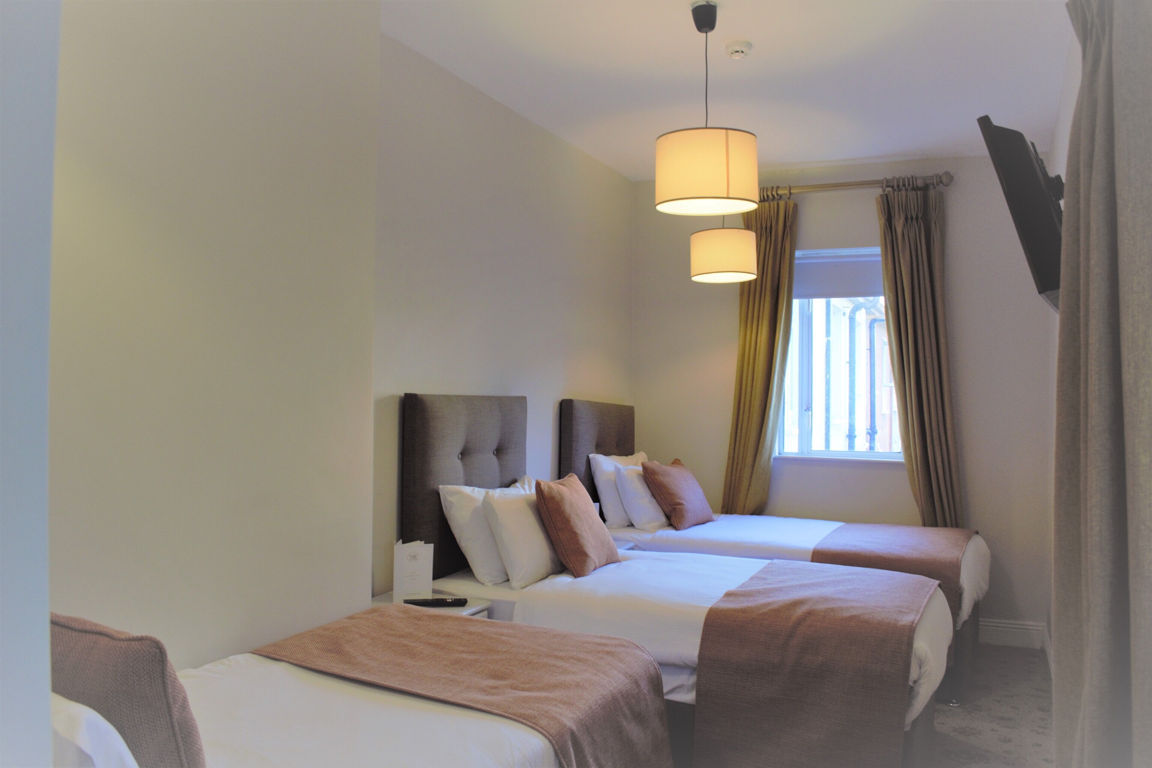 In-room safe, desk, laptop workspace, free WiFi