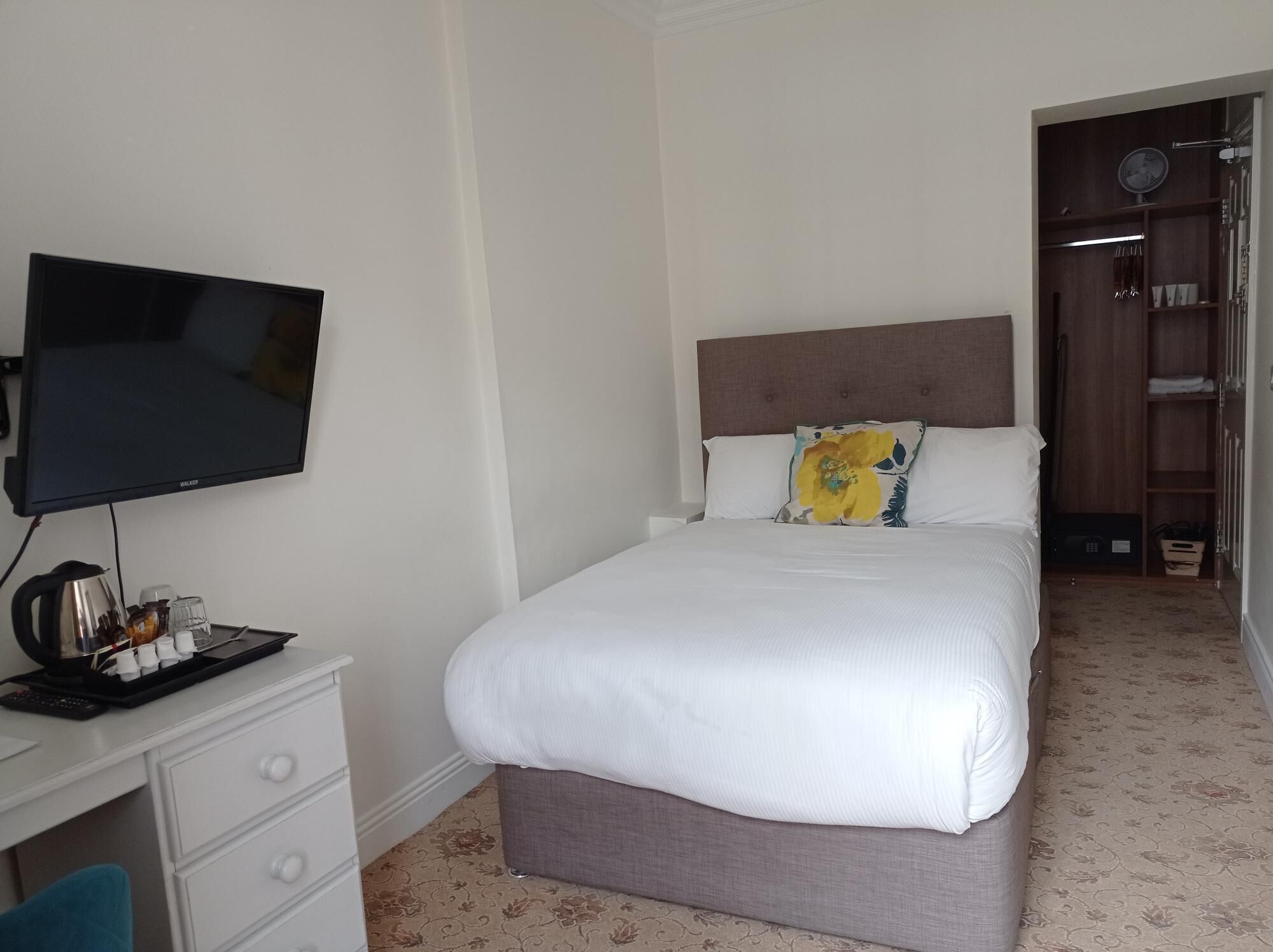In-room safe, desk, laptop workspace, free WiFi