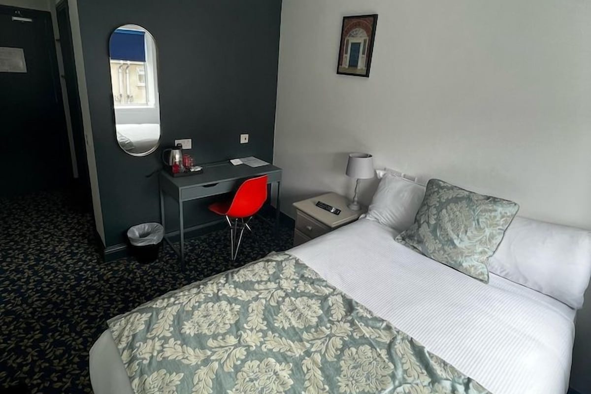 In-room safe, desk, laptop workspace, free WiFi
