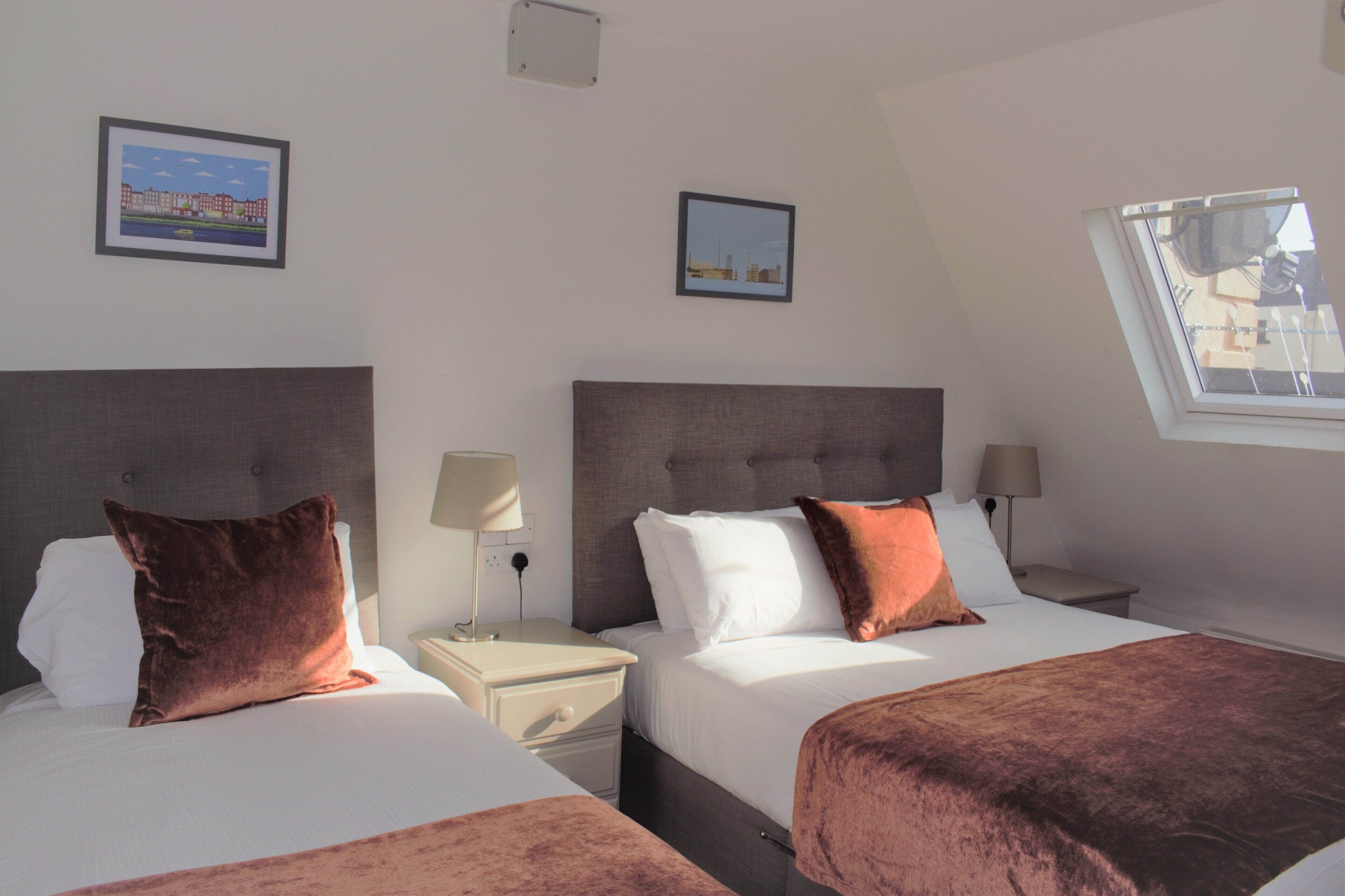In-room safe, desk, laptop workspace, free WiFi