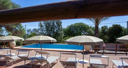 VILLA MULA a stone's throw from the sea