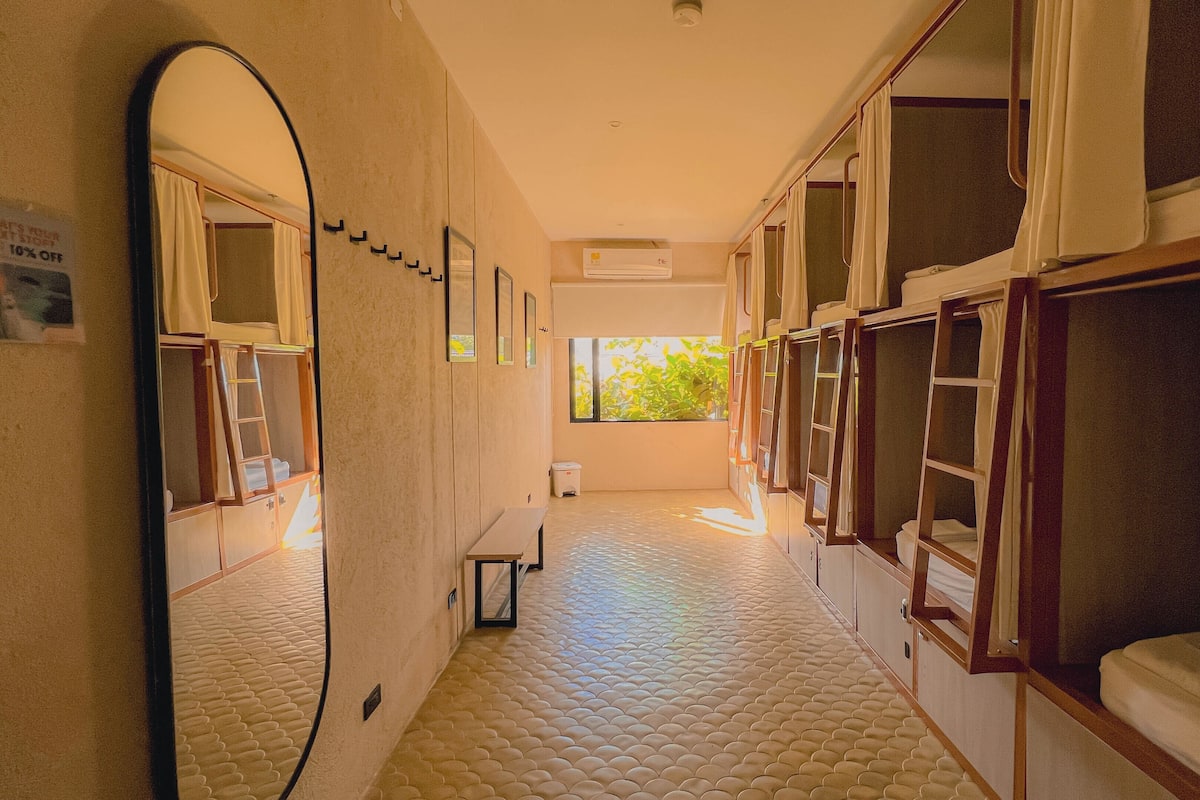 Gemeinsamer Schlafsaal, Gemischter Schlafsaal (5 Bunk Beds, 10 People)