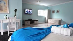 เตารีด/โต๊ะรีดผ้า, Wi-Fi ฟรี, ผ้าปูที่นอน