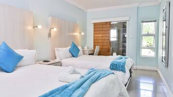 Iron/ironing board, free WiFi, bed sheets