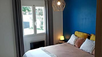 2 chambres, fer et planche Ă repasser, Wi-Fi, draps fournis