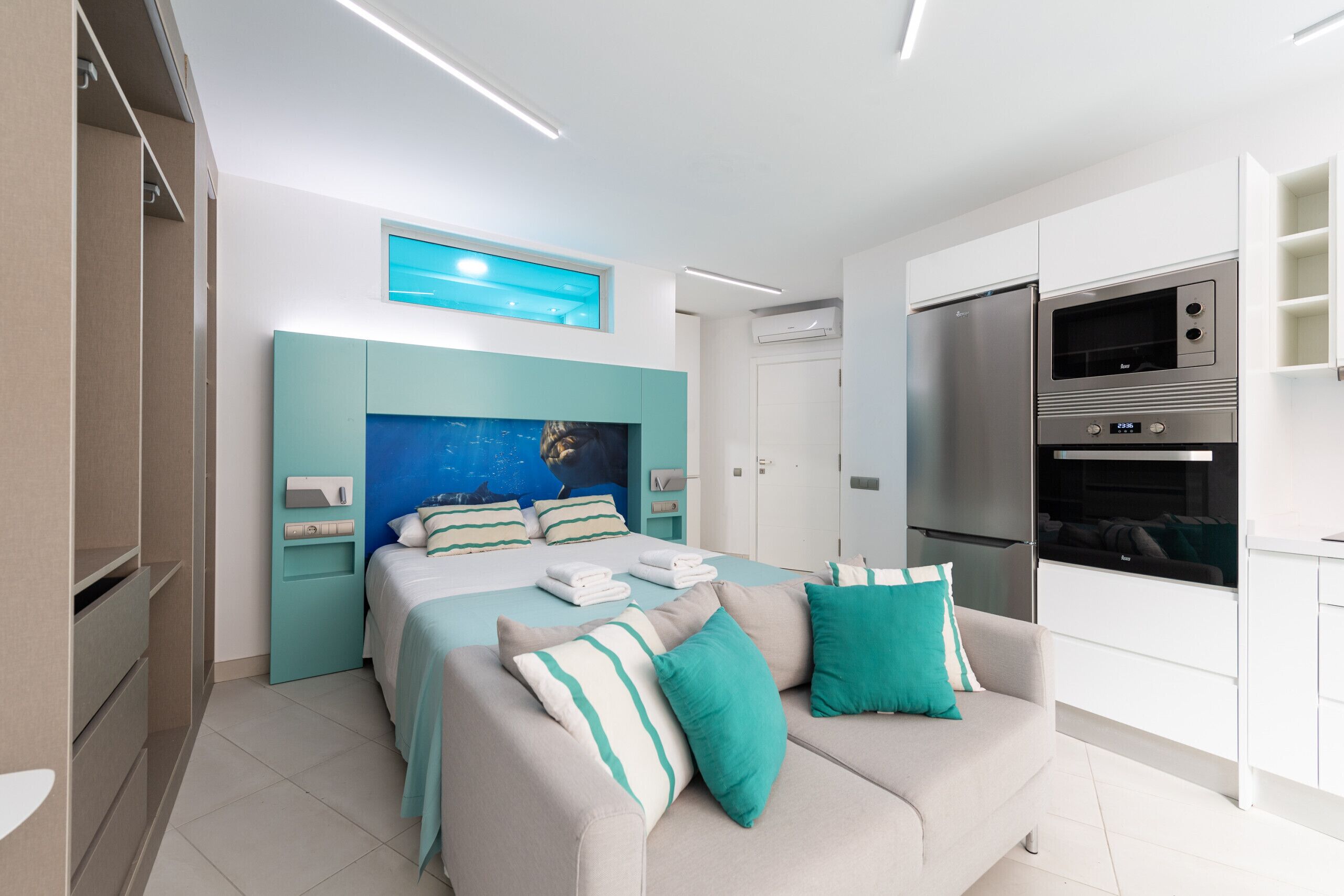 1 slaapkamer, een strijkplank/strijkijzer, gratis wifi, beddengoed