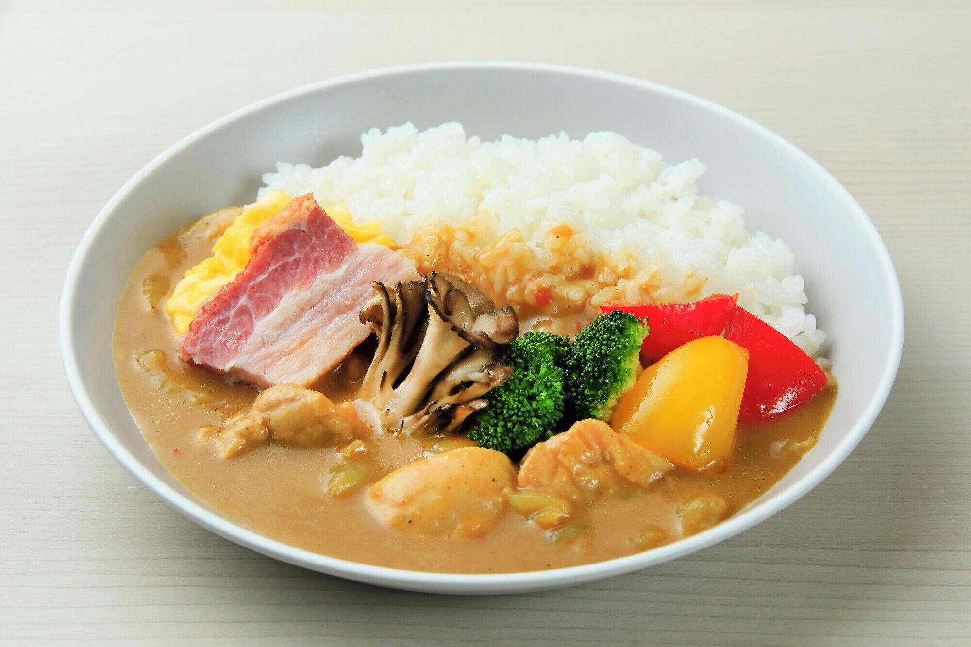 daily buffet breakfast (jpy 1760 per person)