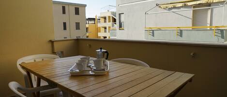 Appartamento, 2 camere da letto | Balcone