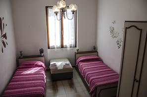 Apartment, 3 Schlafzimmer | Bügeleisen/Bügelbrett, Babybetten, Zustellbetten, WLAN