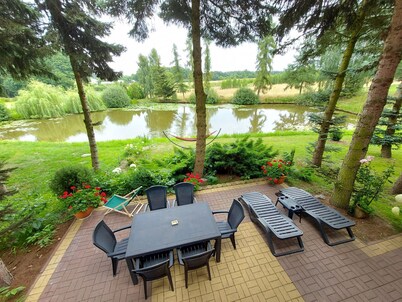 Charming House with a huge garden for your exclusive use. Pets friendly.