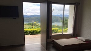 Double Room, 1 King Bed with Sofa bed, Non Smoking | Rollaway beds (surcharge), bed sheets - Hotel La Cuspide (Calima)