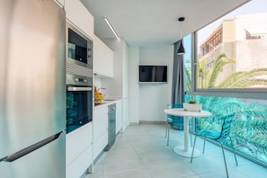 Fridge, microwave, oven, dishwasher
