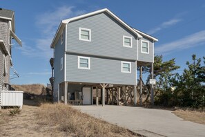 Exterior - 5423- McLendon, Classic 8-person OBX vacation rental on the Nags Head Oceanfront (Nags Head)