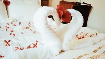 Una cassaforte in camera, tende oscuranti, insonorizzazione