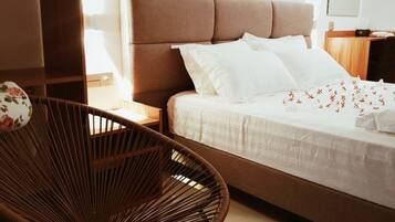 Una cassaforte in camera, tende oscuranti, insonorizzazione