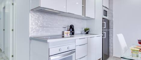 Fridge, microwave, oven, dishwasher