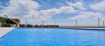 CASARES DEL MAR. Superb first line apartment.Large terrace sea view