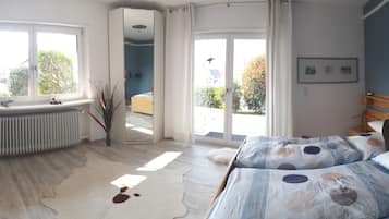 3 Schlafzimmer, Reisekinderbett, kostenloses WLAN, Bettwäsche