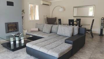 TV connectée, cheminée